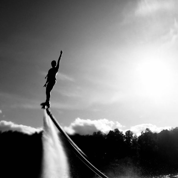 Flyboard Ola na Logo